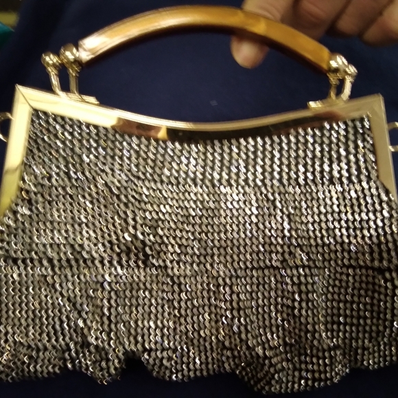 Purses - Picture 6 of 10